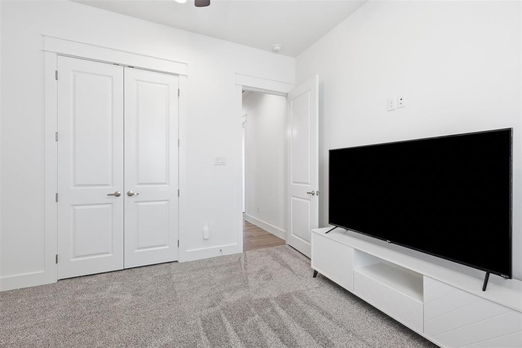 901 Medaris Way Property Photo 14