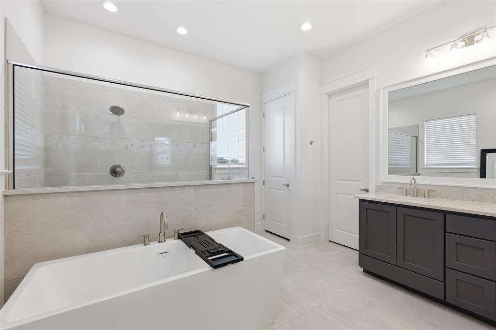 901 Medaris Way Property Photo 23