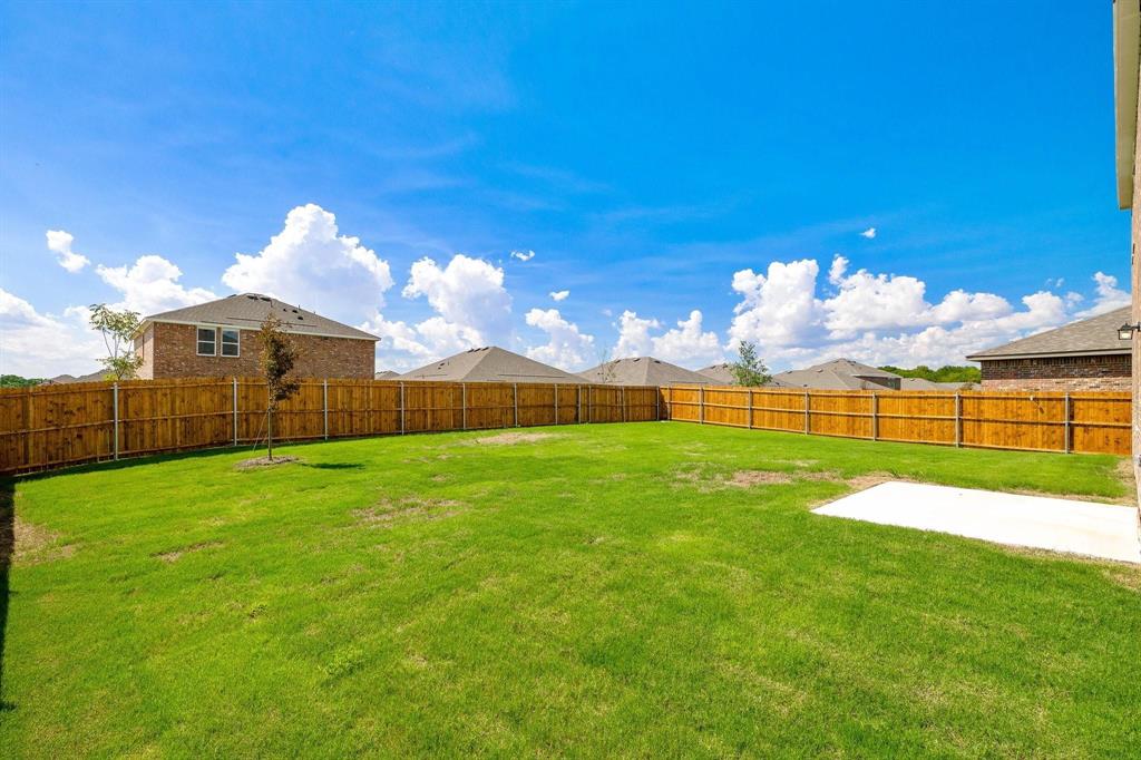 795 Yorkshire Drive Property Photo 35