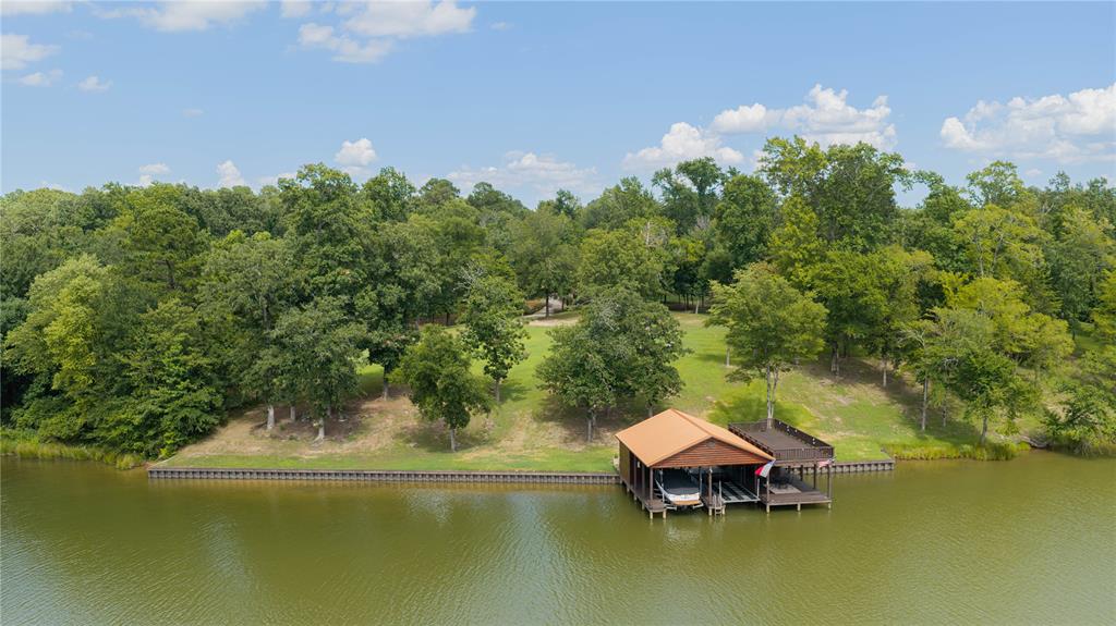 18 Cr 2337 Property Photo 4