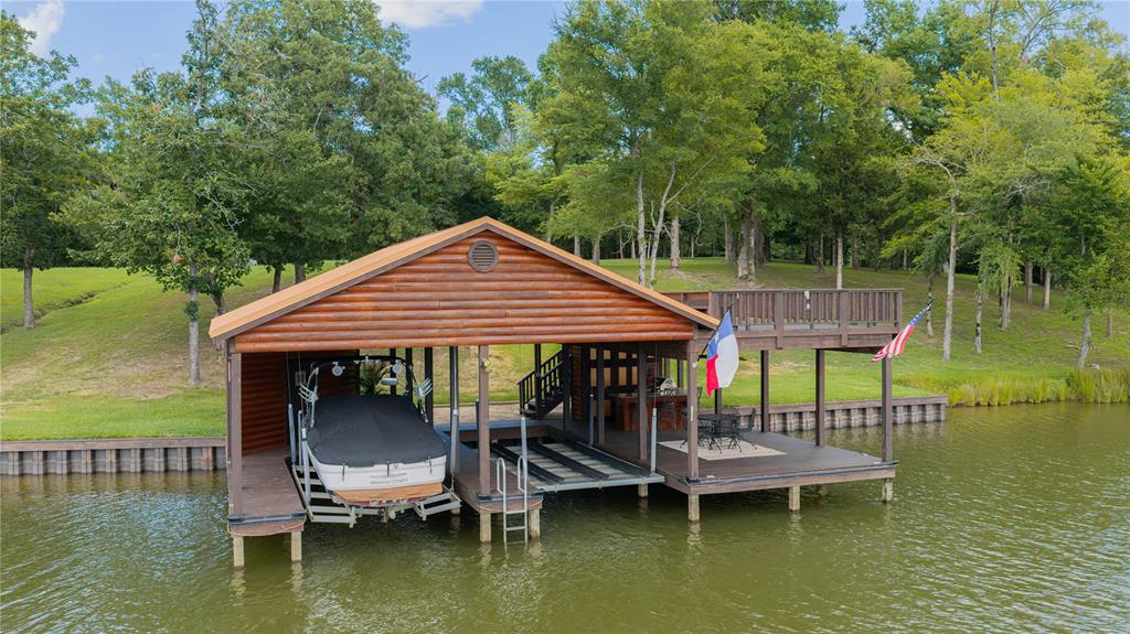 18 Cr 2337 Property Photo 29