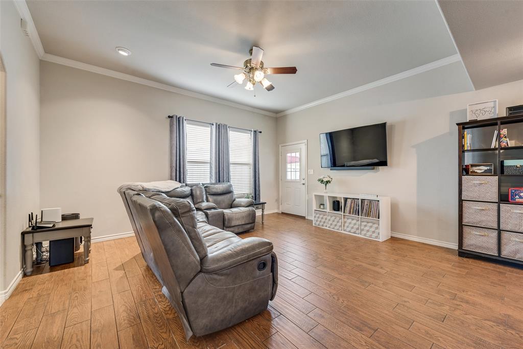 7622 W Shore Drive Property Photo 7