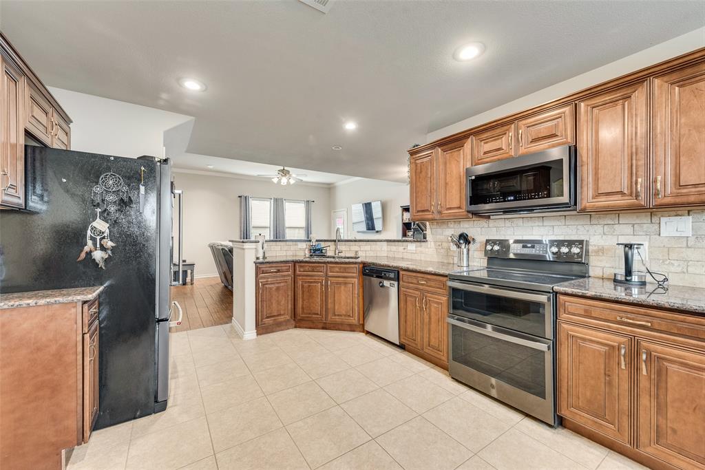 7622 W Shore Drive Property Photo 11