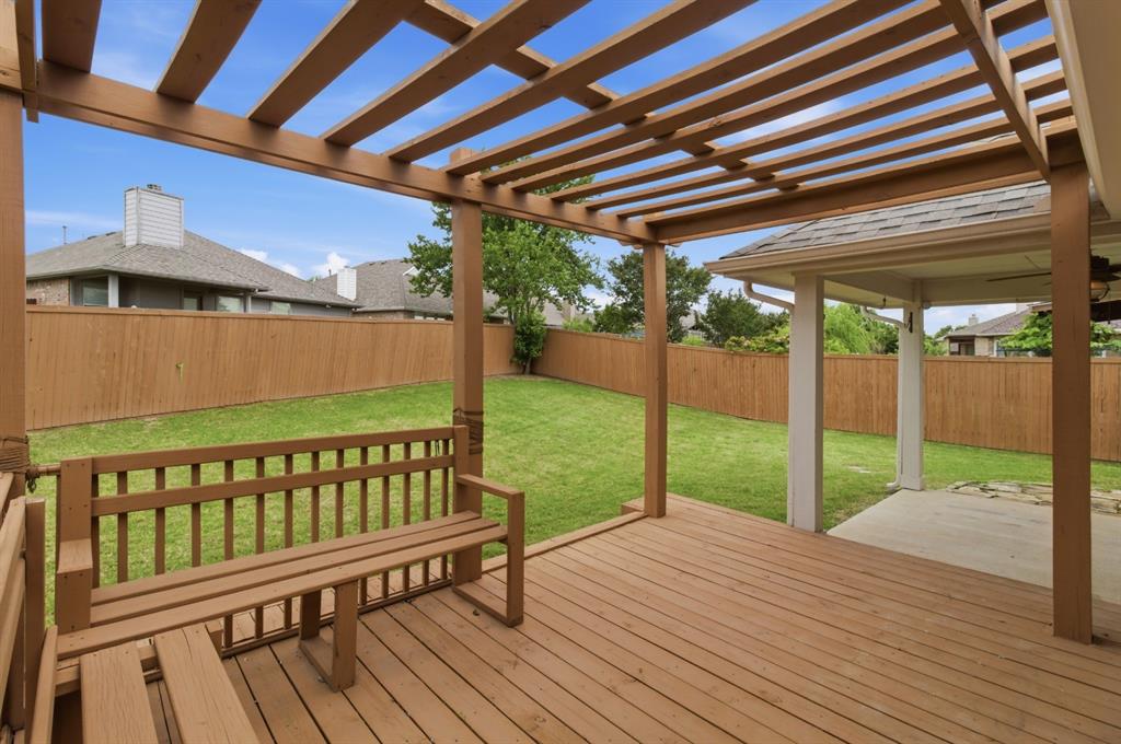 6803 Hillwood Drive Property Photo 15