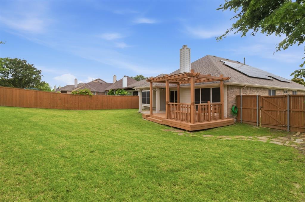 6803 Hillwood Drive Property Photo 17