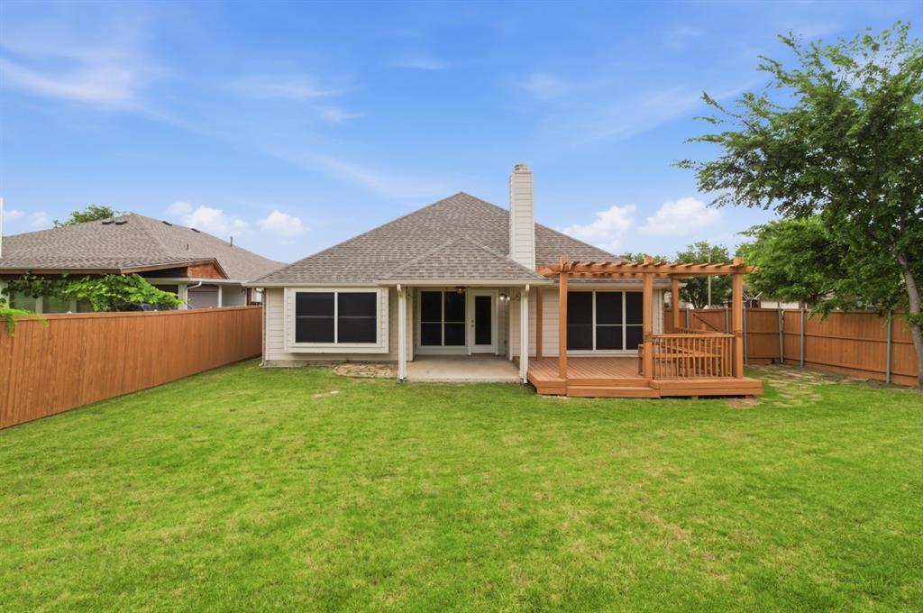6803 Hillwood Drive Property Photo 18