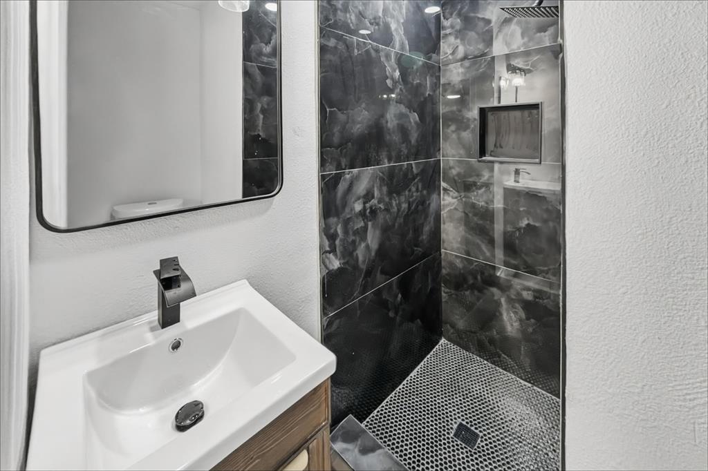 3716 Clotell Drive Property Photo 13