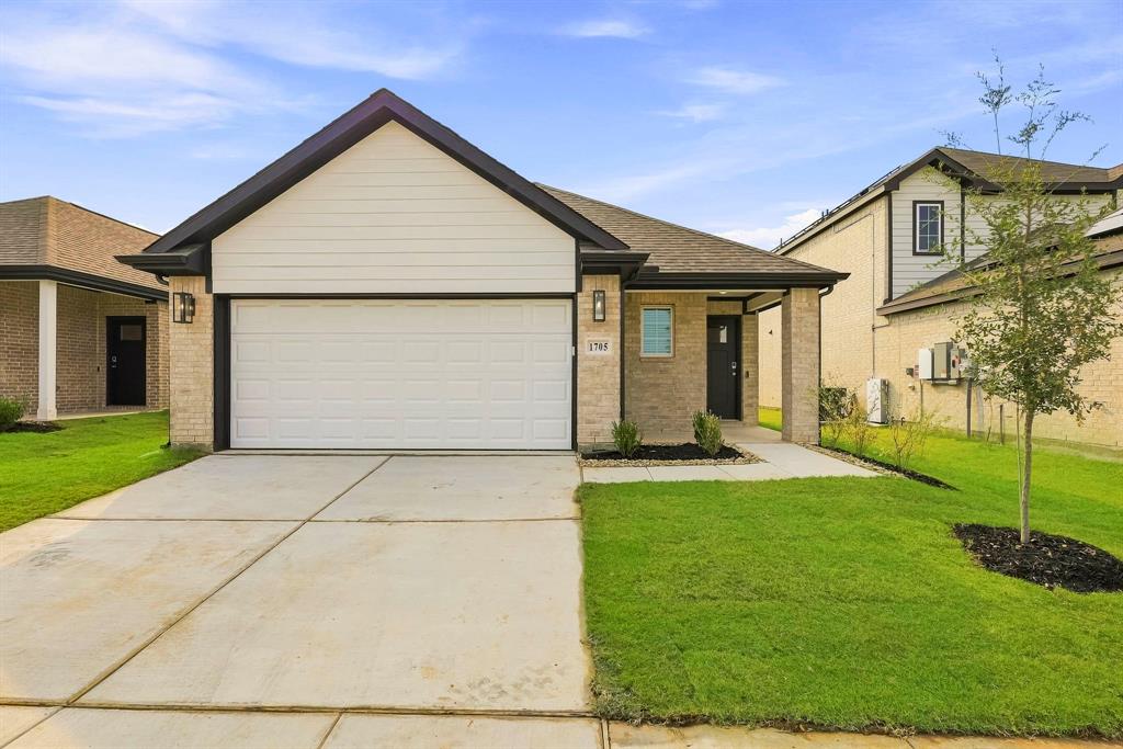 1705 Romans Road Property Photo 1