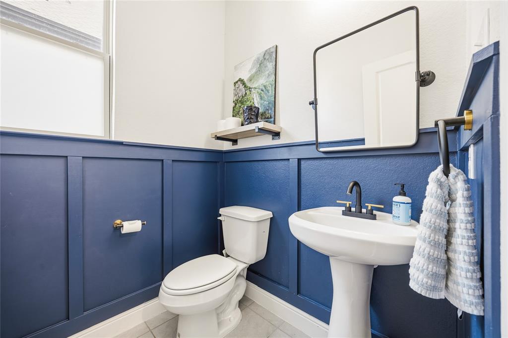 210 Highedge Drive Property Photo 18