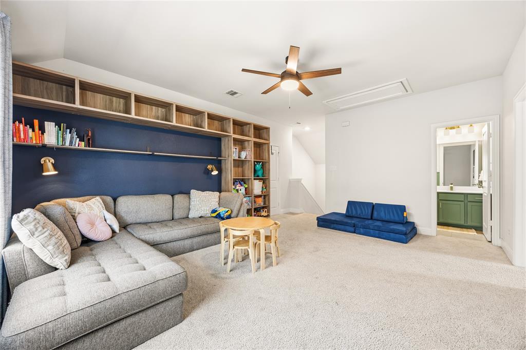 210 Highedge Drive Property Photo 19