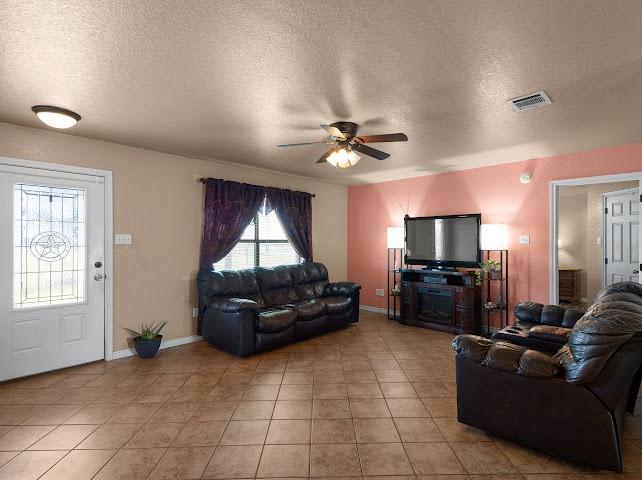 792 County Road 4213 Property Photo 6