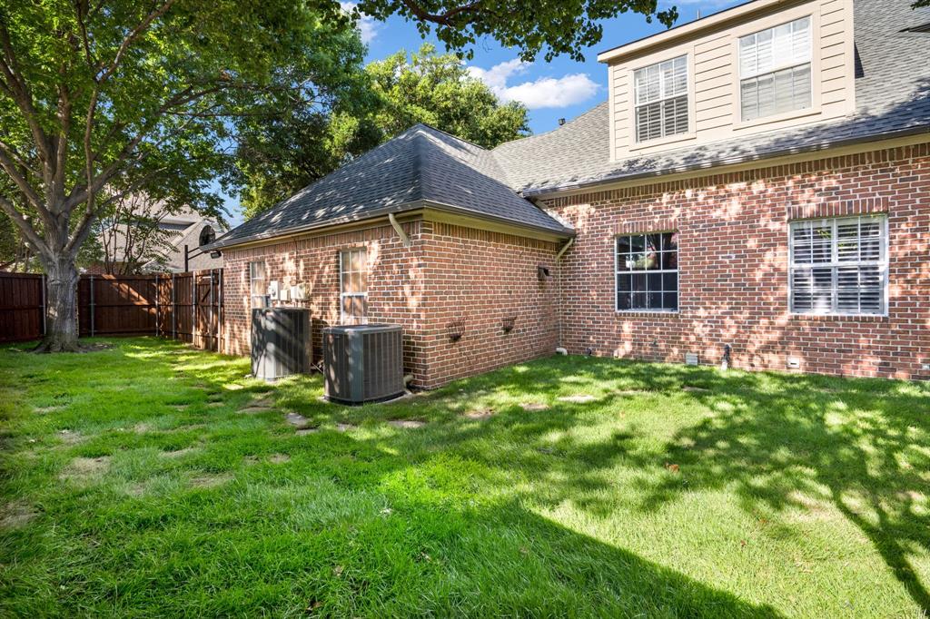 5008 Charles Place Property Photo 6