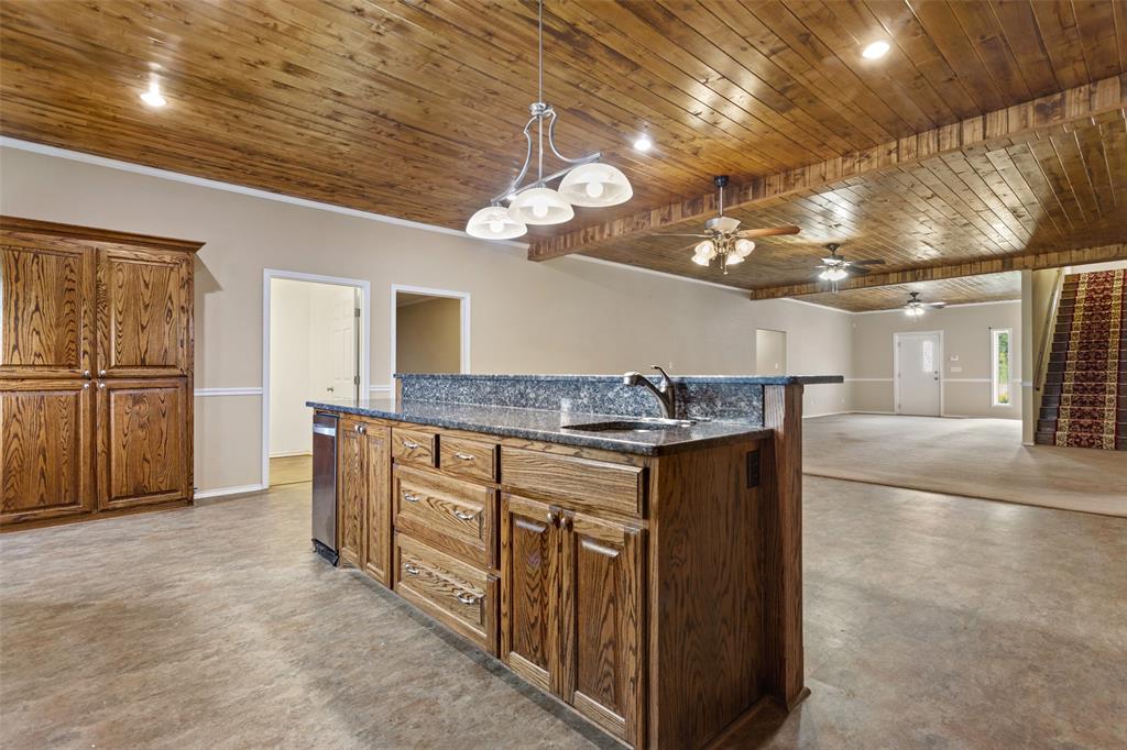 672 County Road 4960 Property Photo 11