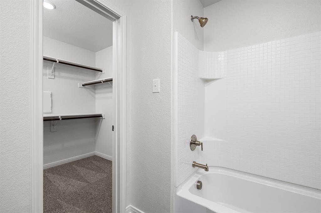 8309 White Wolf Trail Property Photo 9