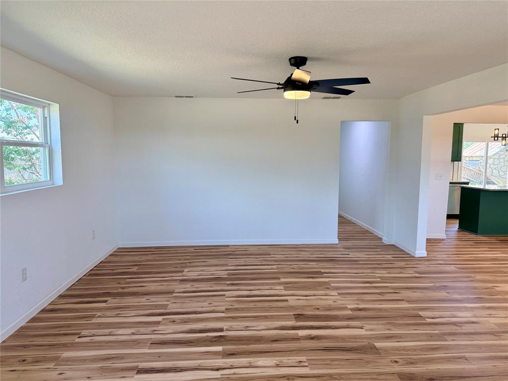 424 W Santa Fe Avenue Property Photo 5