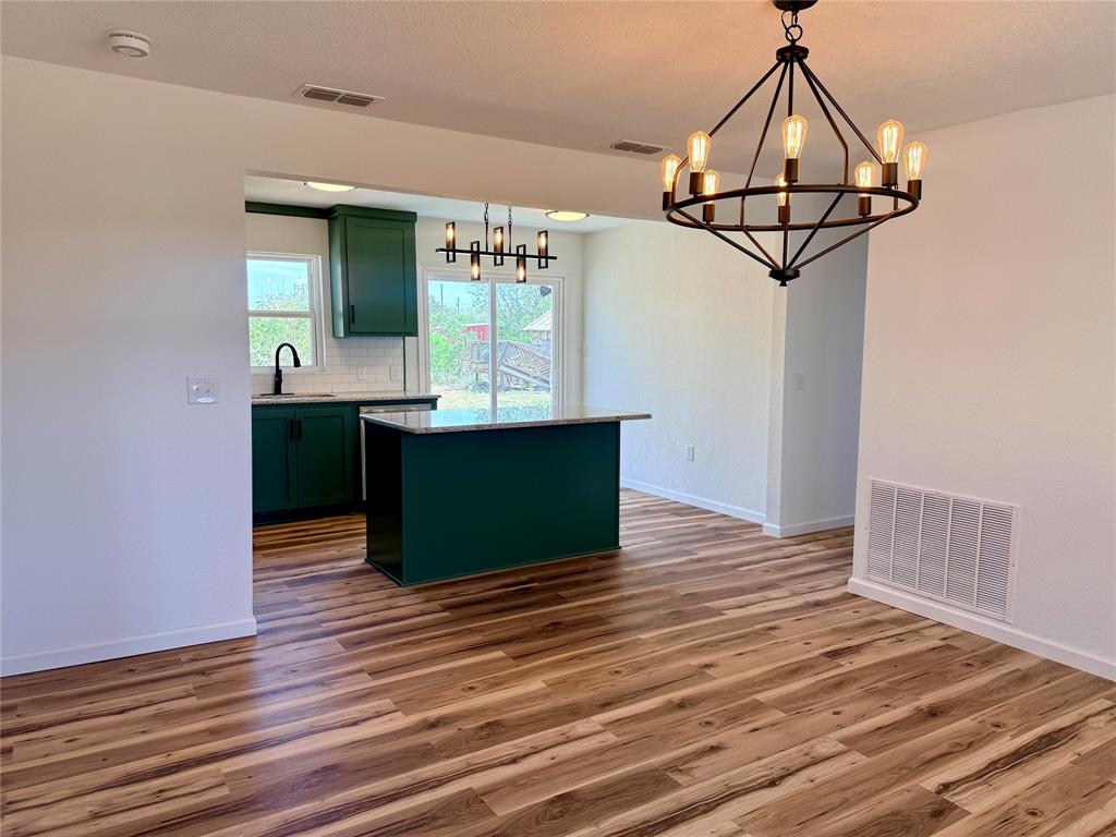 424 W Santa Fe Avenue Property Photo 7