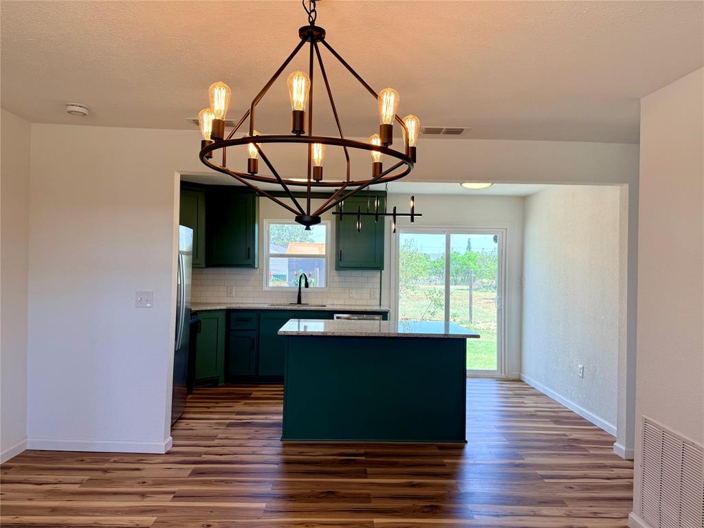424 W Santa Fe Avenue Property Photo 8