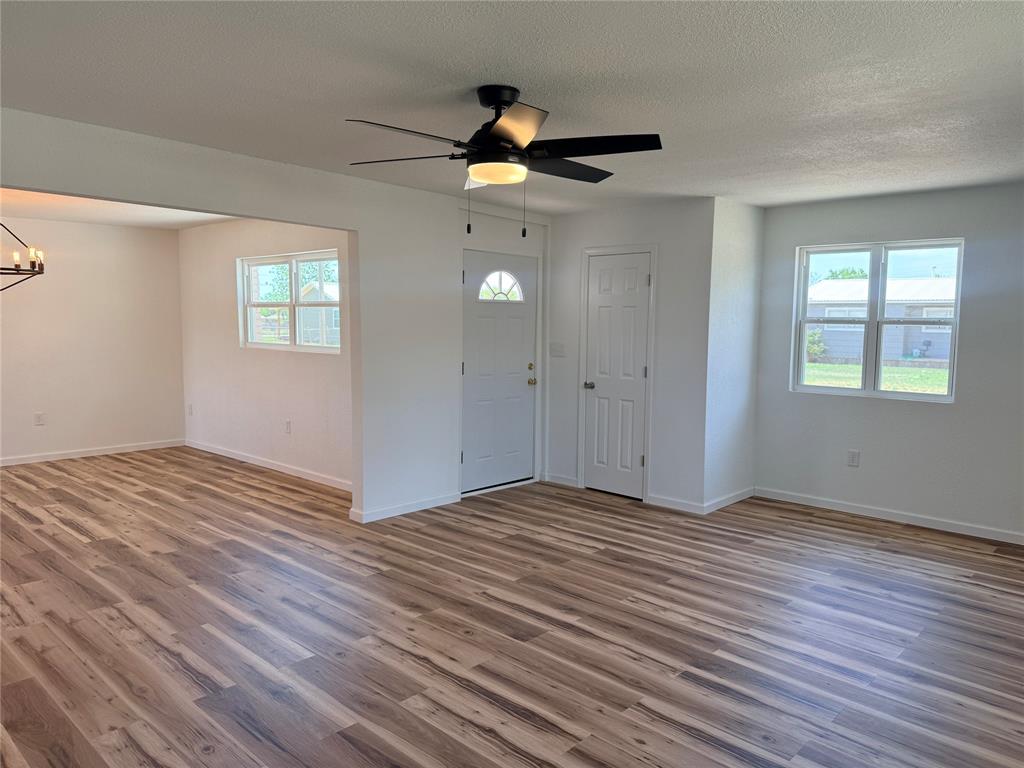 424 W Santa Fe Avenue Property Photo 16
