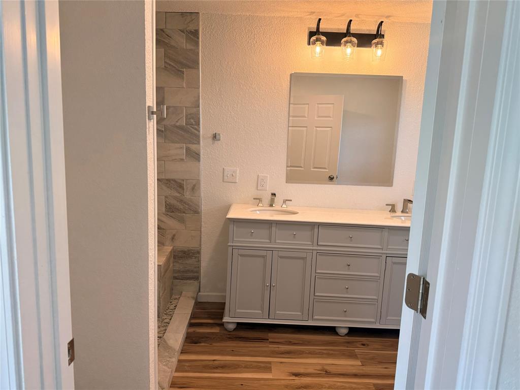 424 W Santa Fe Avenue Property Photo 20
