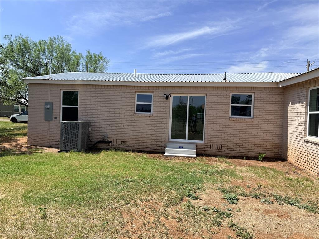 424 W Santa Fe Avenue Property Photo 37