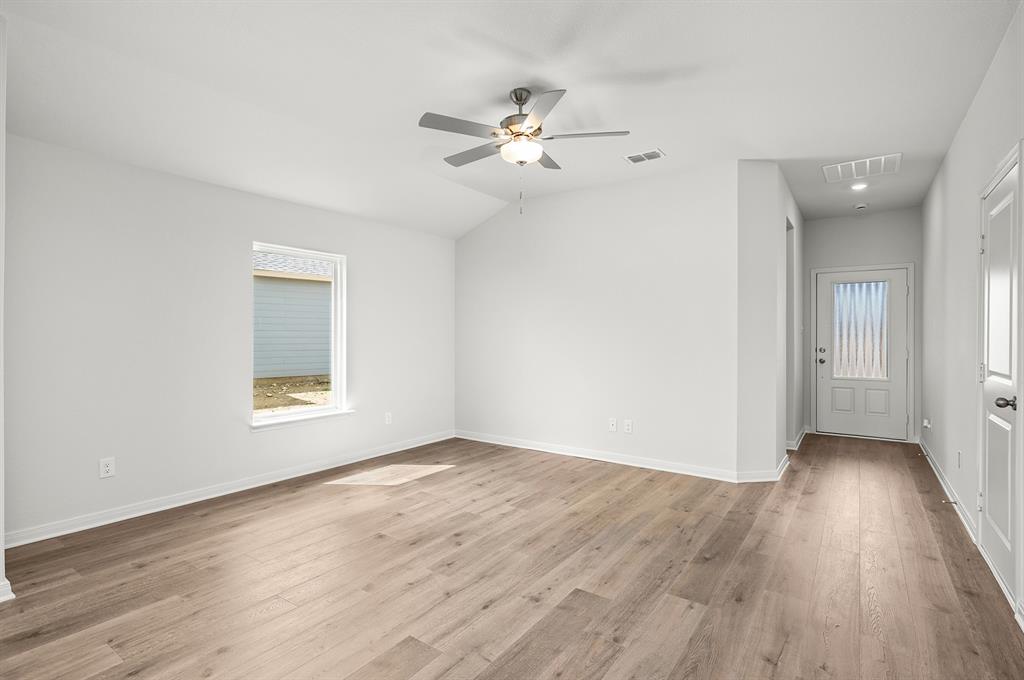 8321 White Wolf Trail Property Photo 2