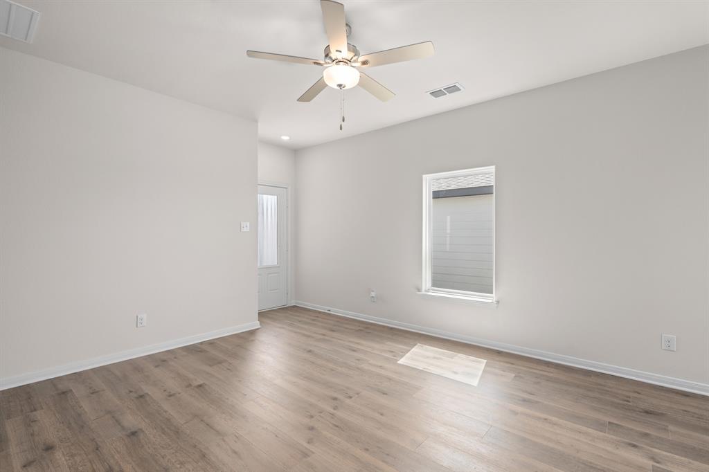 8313 White Wolf Trail Property Photo 6