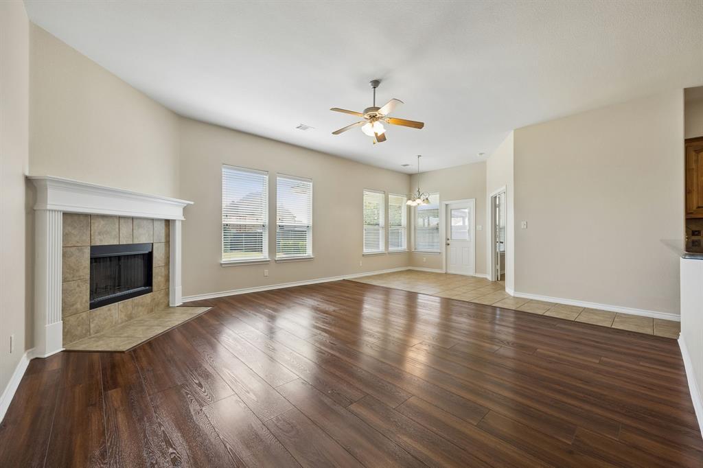 4201 Garden Path Lane Property Photo 9