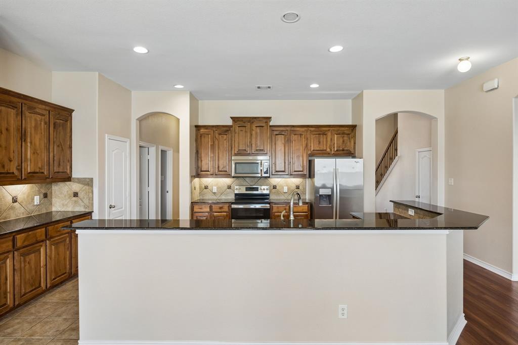 4201 Garden Path Lane Property Photo 11