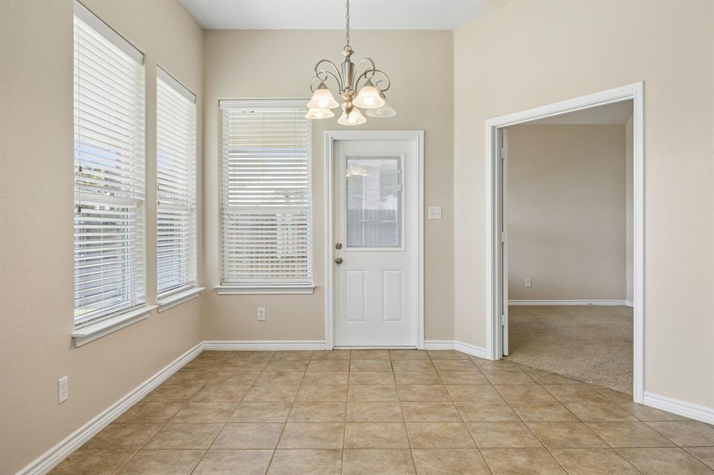 4201 Garden Path Lane Property Photo 12