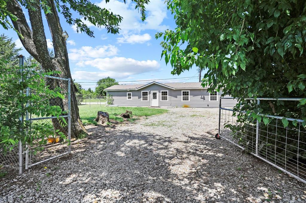 231 Juniper Drive Property Photo 3