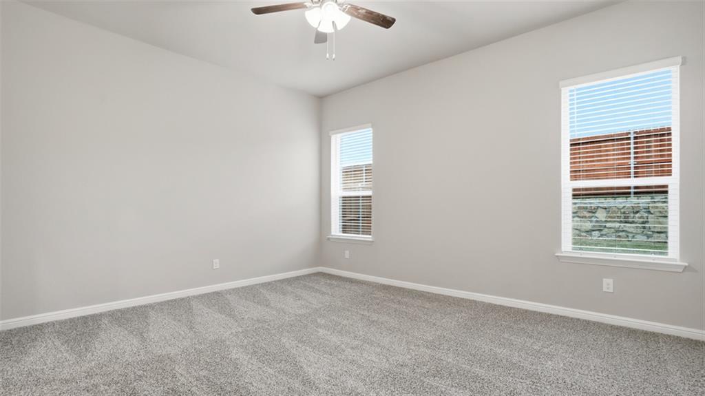 744 Soaring Hawk Drive Property Photo 9