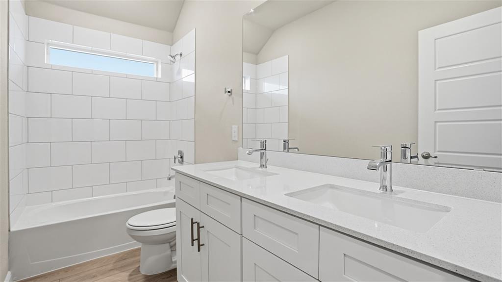 744 Soaring Hawk Drive Property Photo 18