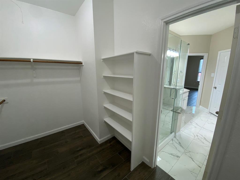 5668 Imperial Meadow Drive Property Photo 20