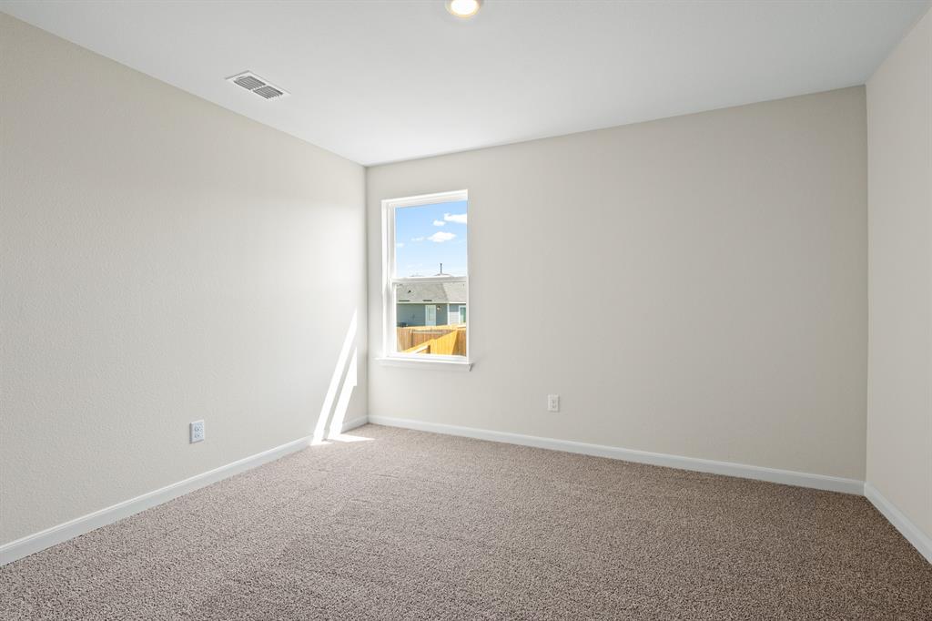 8445 White Wolf Trail Property Photo 9