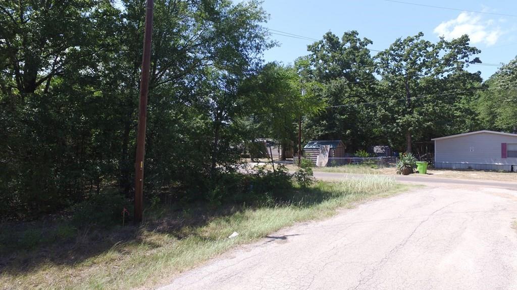 00 Mustang Drive Property Photo 4