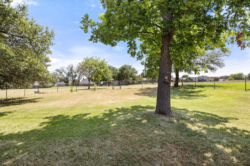 8724 Bellechase Road Property Photo 25