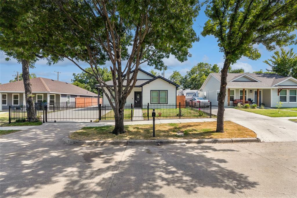 1404 E Cannon Street Property Photo 1