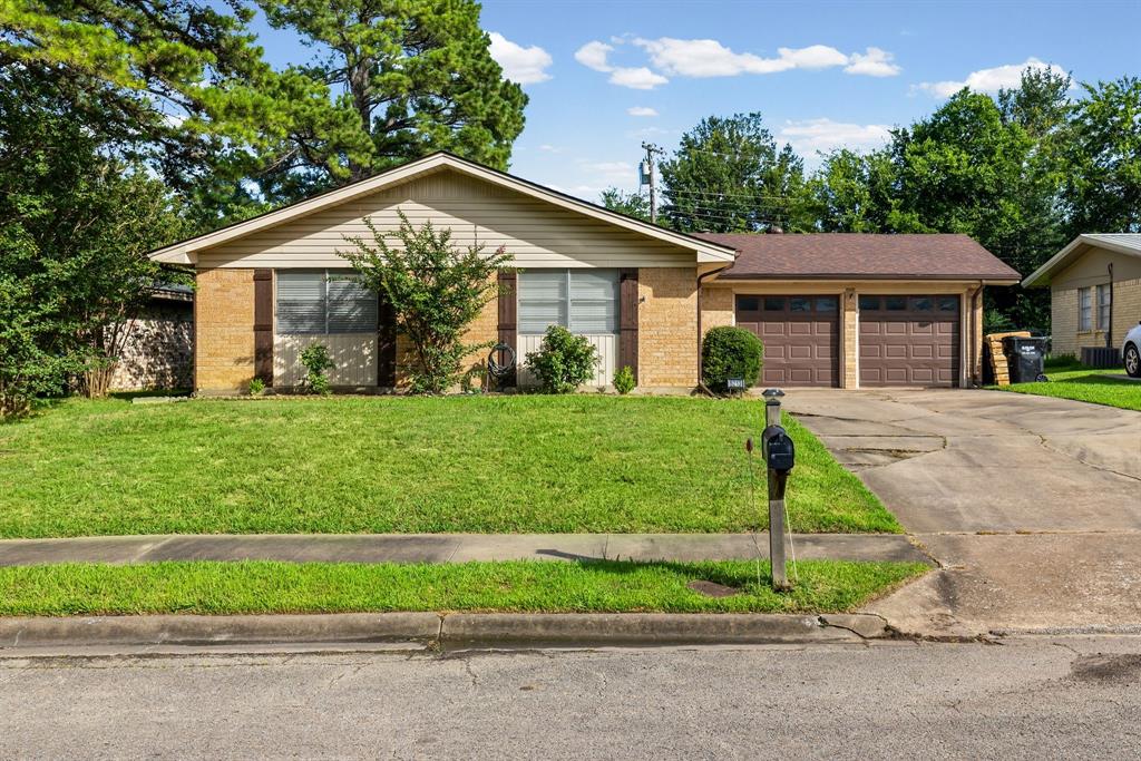 5213 Hilltop Drive Property Photo 3