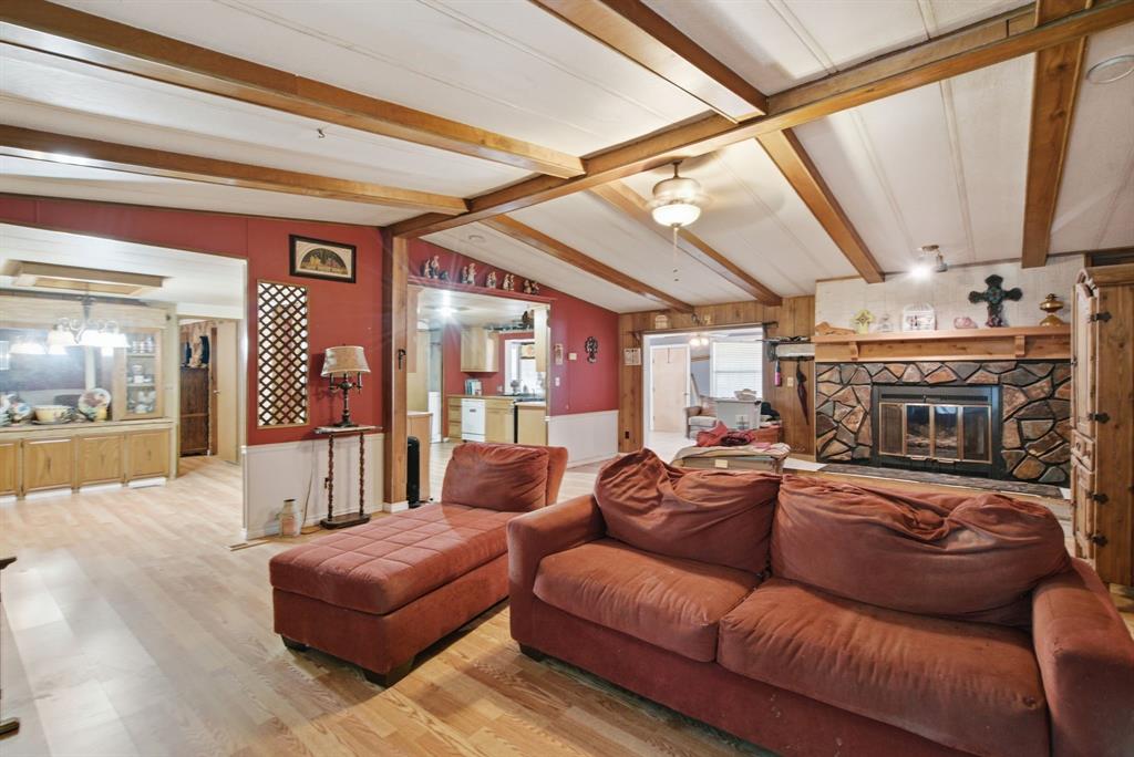 816 W Ayers Avenue Property Photo 3
