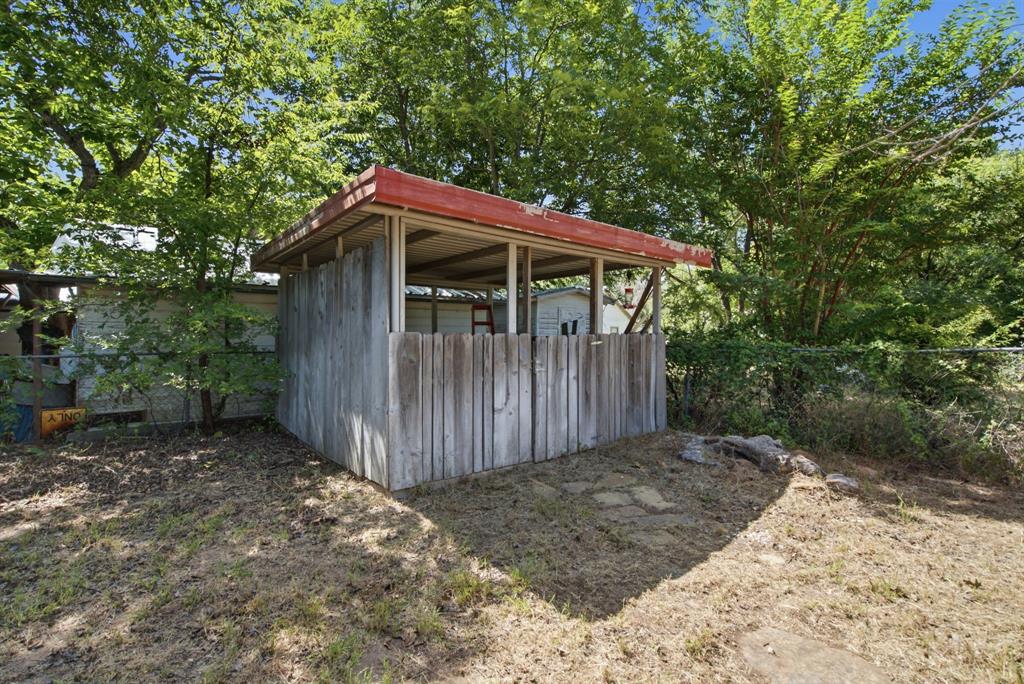 816 W Ayers Avenue Property Photo 23
