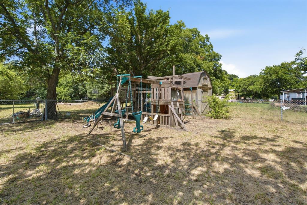 816 W Ayers Avenue Property Photo 26