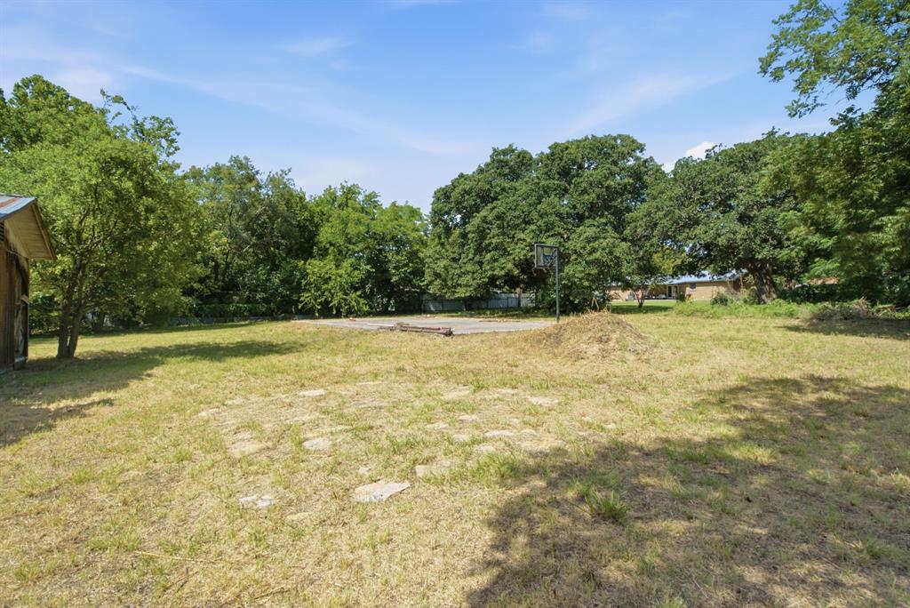 816 W Ayers Avenue Property Photo 27