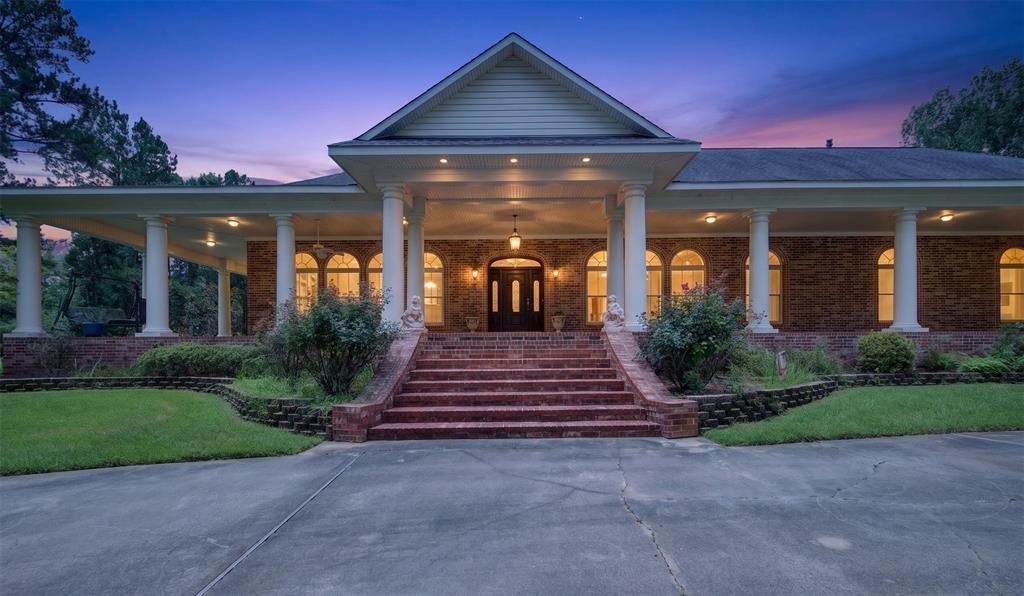 3669 Fountainbleau Road Property Photo 3