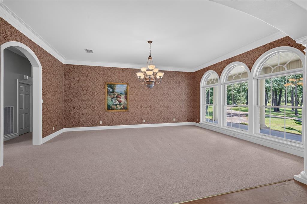 3669 Fountainbleau Road Property Photo 5