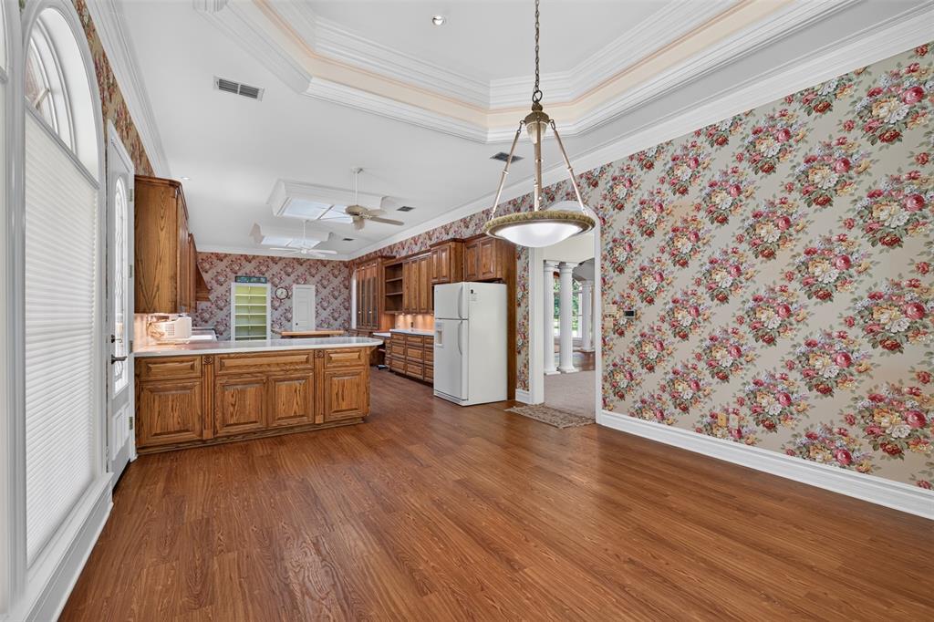 3669 Fountainbleau Road Property Photo 10