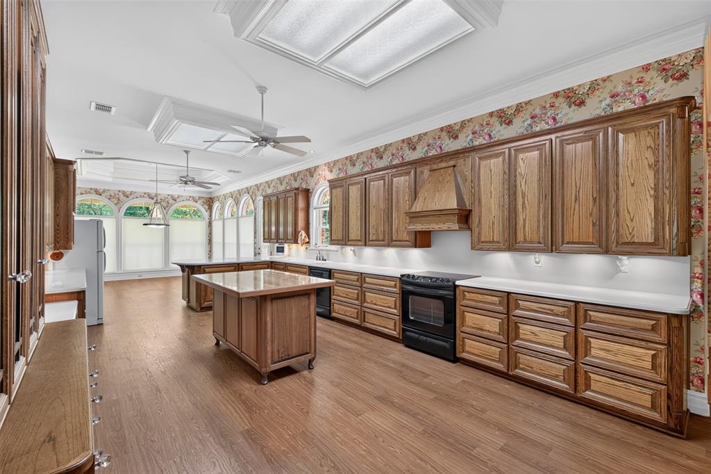 3669 Fountainbleau Road Property Photo 12