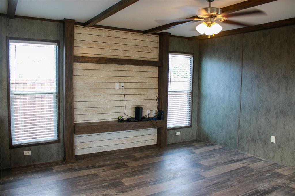 8529 Weems Estate Drive Property Photo 5