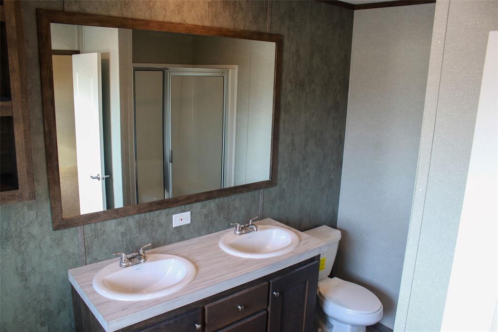 8529 Weems Estate Drive Property Photo 11