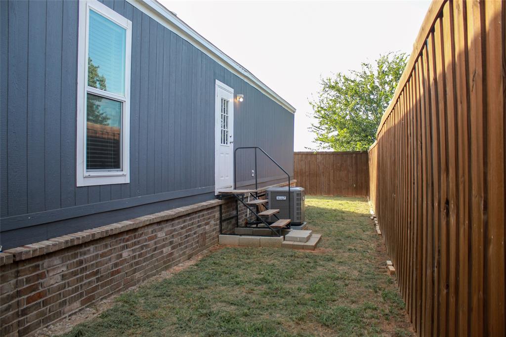 8529 Weems Estate Drive Property Photo 21