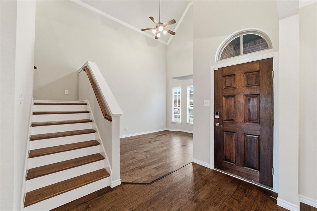 420 Prairie Run Property Photo 5